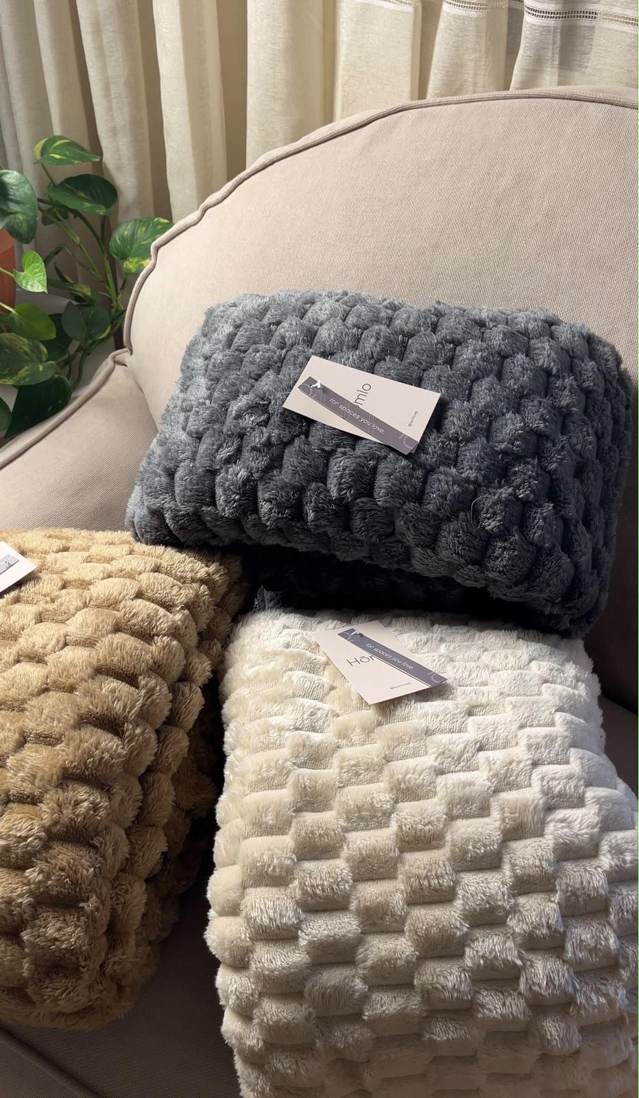 Fluff Chunky Throw